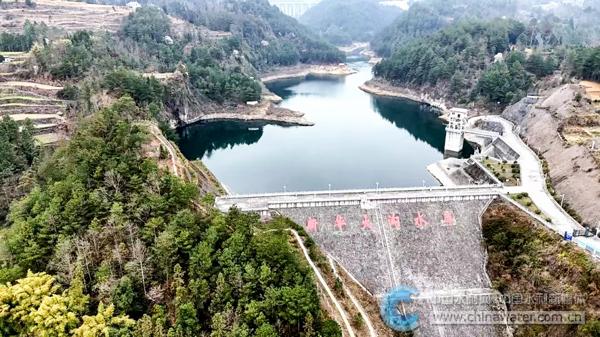 3f41b35d09264e5cbf3e456d3bb011f5_B_BASIC