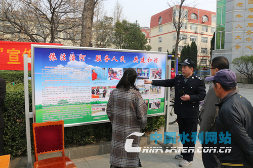 8��ƽꎺӄ�(w��)���ڿh���ϏV���O(sh��)��ˮ������վ����(zh��)���ˆT�ڽ��Ⱥ������Ć��} �z�񣺌O�d��.jpg